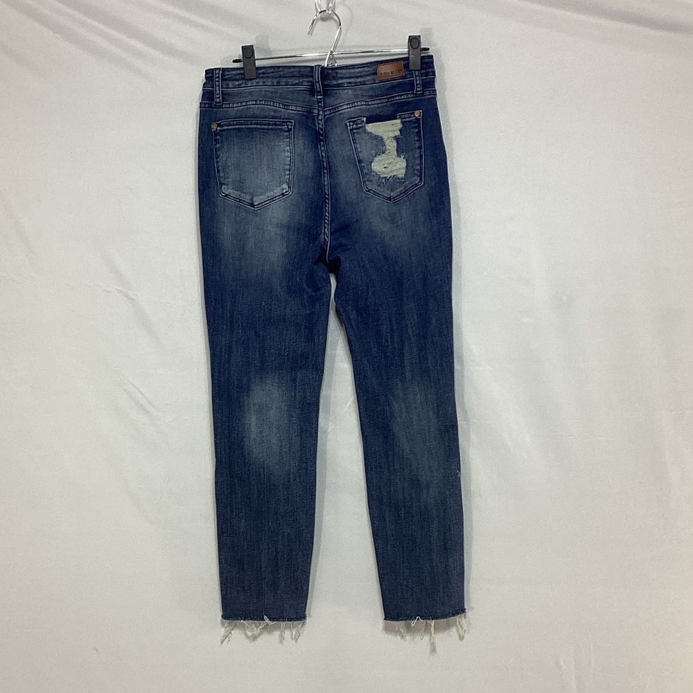 Judy Blue Relaxed fit 9/29 Ankle Jeans frayed hems - Picture 5 of 12